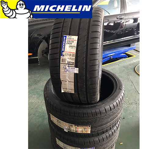 Michelin Pilot Sport 4S